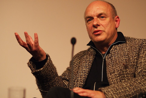 77 Millones de Pinturas de Brian Eno
